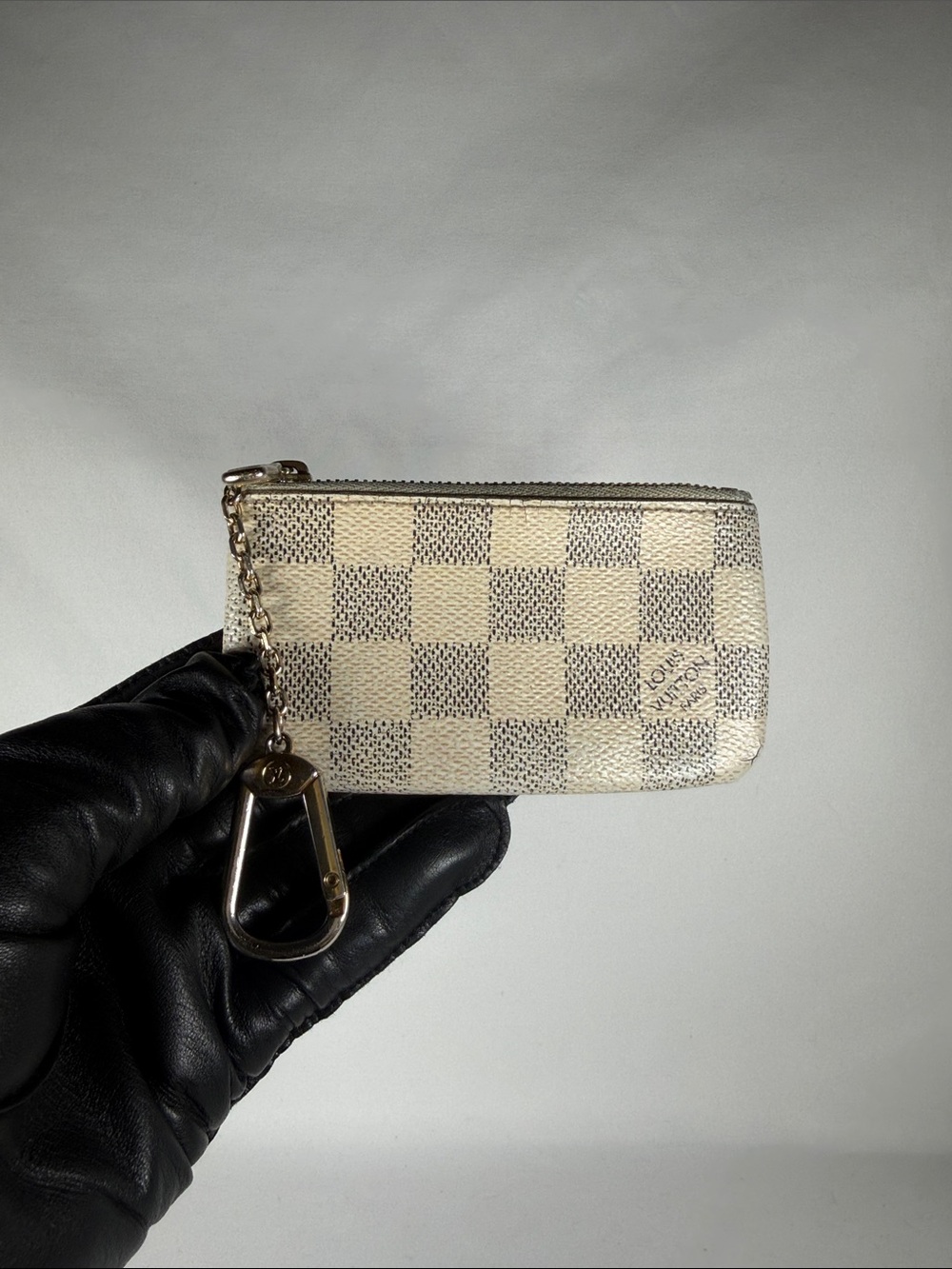 Authentic Louis Vuitton Damier Azur Key Cles